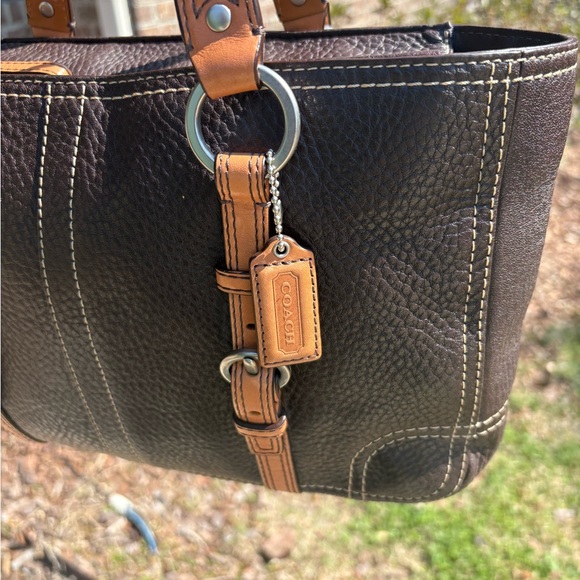 Coach Chelsea Brown Leather Tote EUC - Picture 4 of 10
